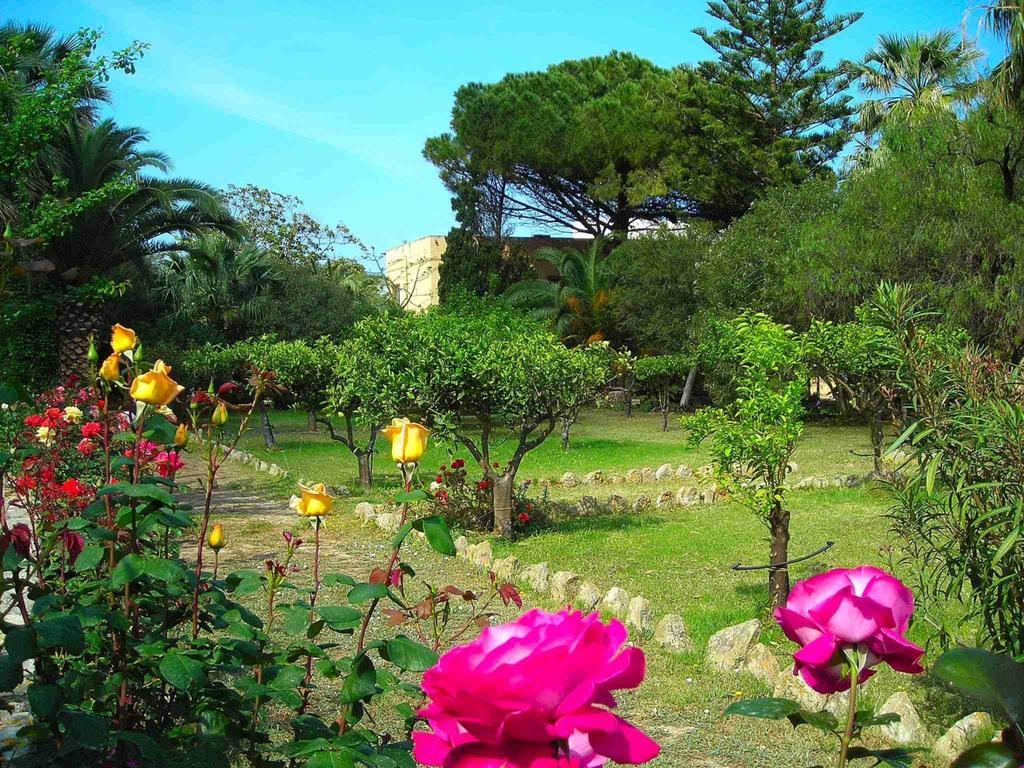 Azienda Agrituristica Tenuta Pizzolungo Erice Dış mekan fotoğraf